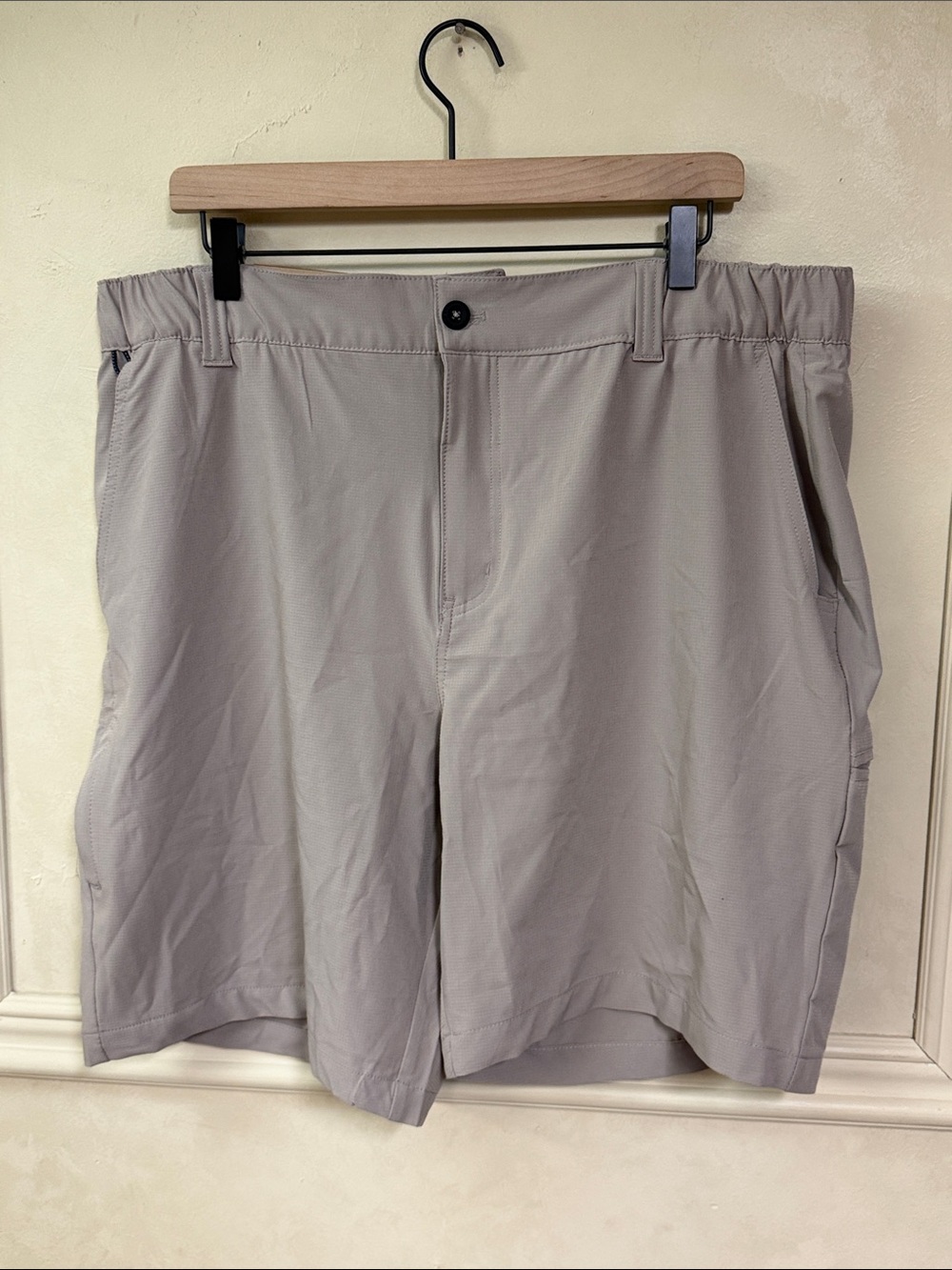 New! Eddie Bauer Flex Waist Tech Shorts